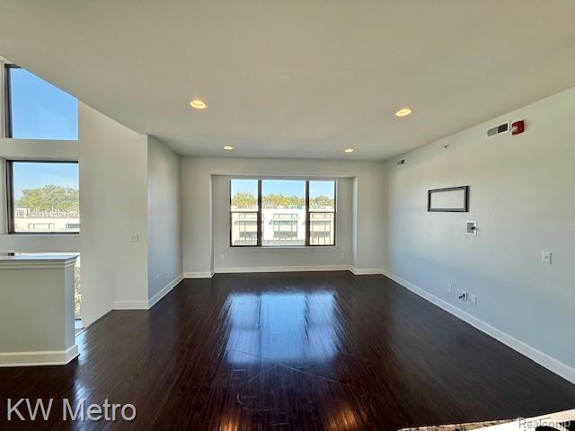 Building Photo - 1250 Diamond Ct