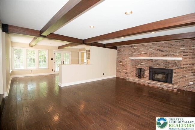 Building Photo - 1528 Wethersfield Dr