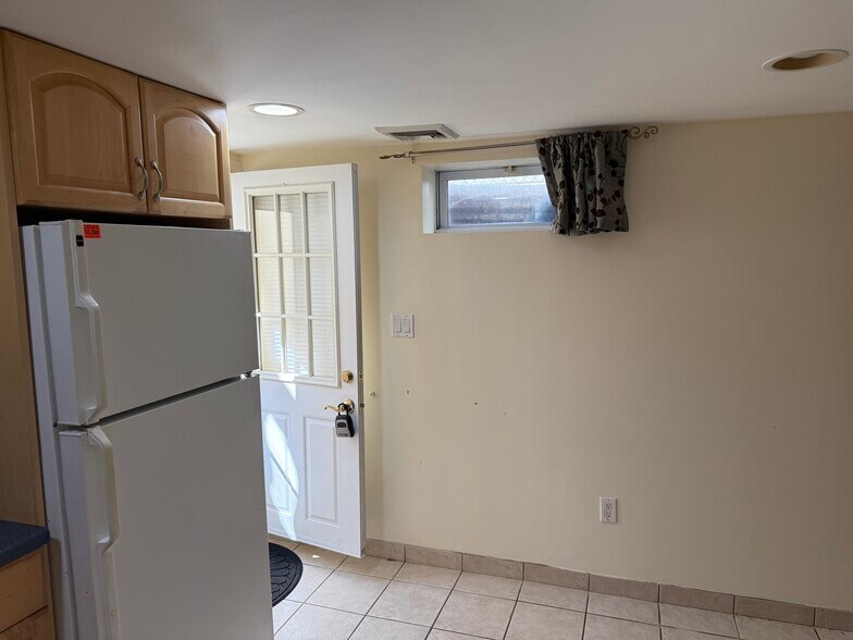 Building Photo - 284 Semton Blvd