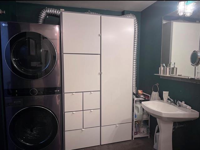 Building Photo - 1122 Jackson St