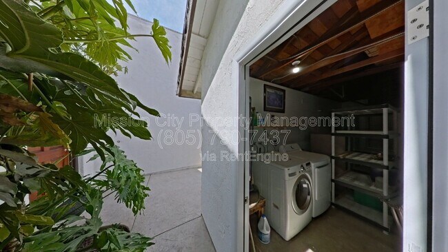 Building Photo - 7341 Elmhurst Pl