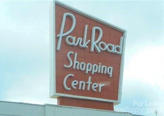 Building Photo - 3722 Park Rd