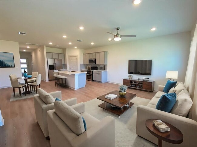Building Photo - 2205 Sisterdale Ln