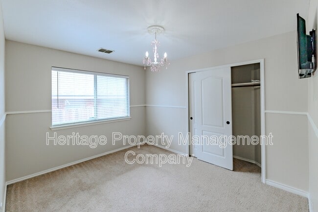 Building Photo - 26923 Trinity Heights