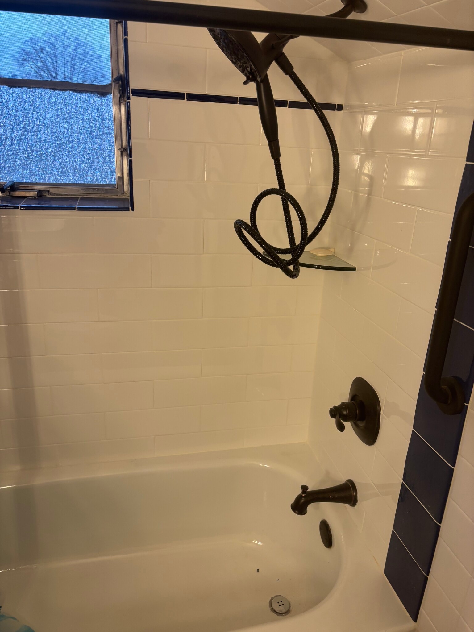 Building Photo - 554 Eastern Pky