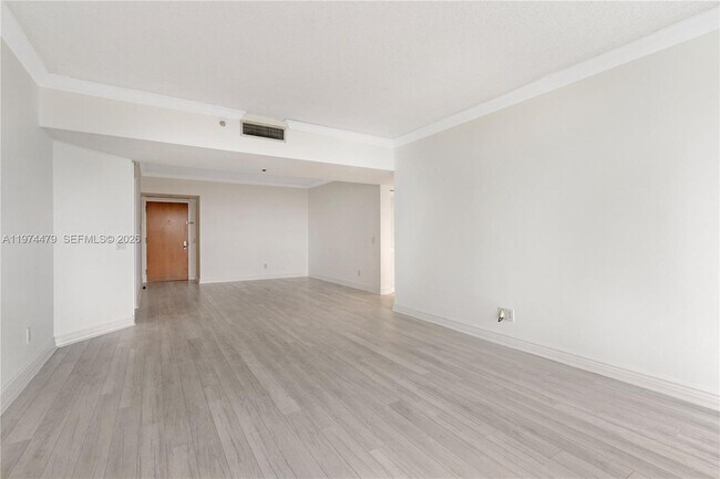 Building Photo - 21205 NE 37th Ave