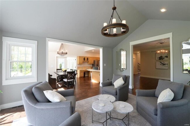 Building Photo - 1306 S Geyer Rd