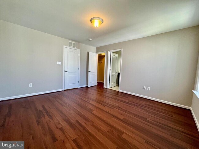 Building Photo - 18322 Woodhouse Ln