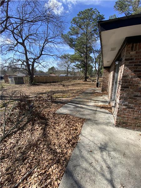 Building Photo - 149 Becky St