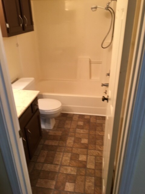 Building Photo - 7620 Kempton Park Dr