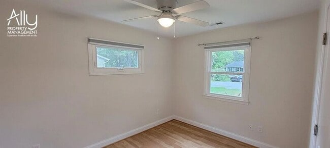 Building Photo - 290 Windfield Cir