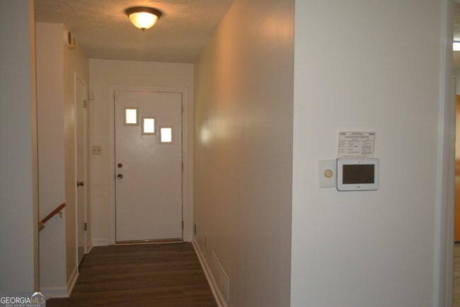 Building Photo - 354 Roy Huie Rd