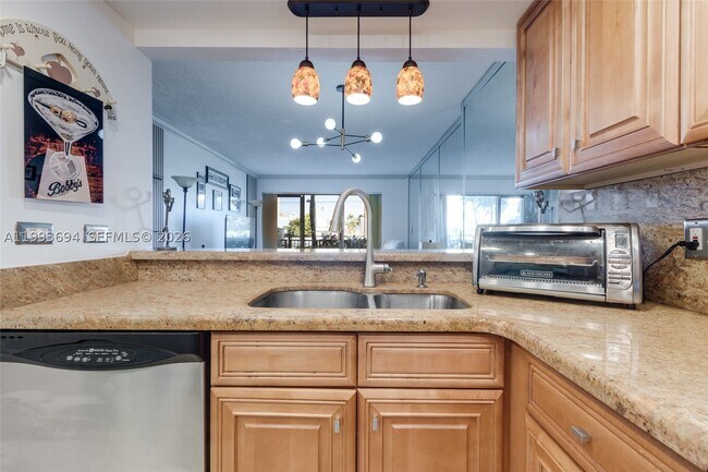 Building Photo - 1201 S Ocean Dr