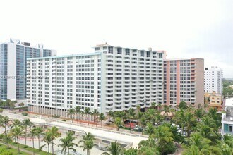 Building Photo - 2899 Collins Ave