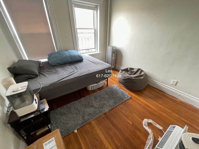 Building Photo - NO FEE***SEPT Incredible 1bed in Allston! ...