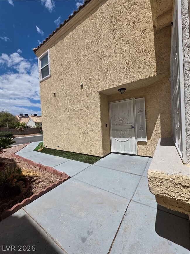 Building Photo - 2524 Silver Shadow Dr