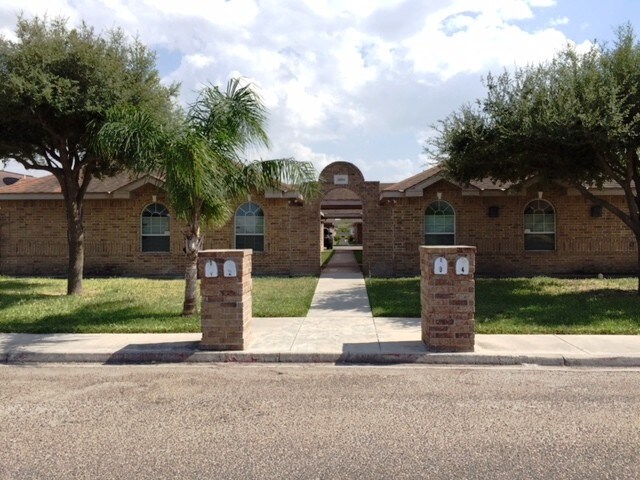 Building Photo - 3804 Zelma St