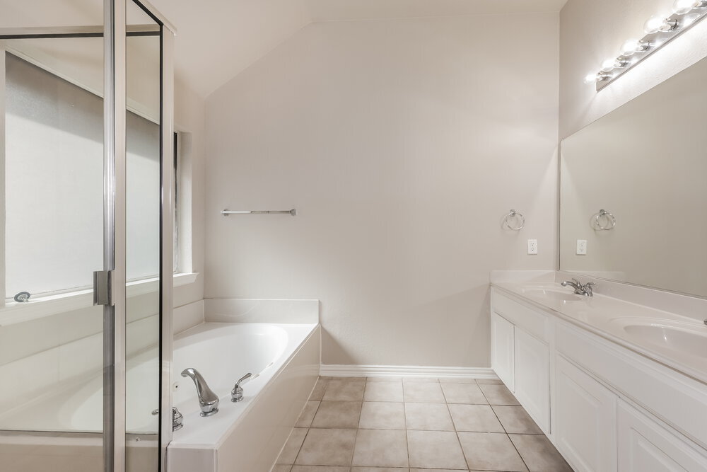 Building Photo - 1212 Fleetwood Cove Dr