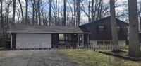 Building Photo - 7001 Blake Dr