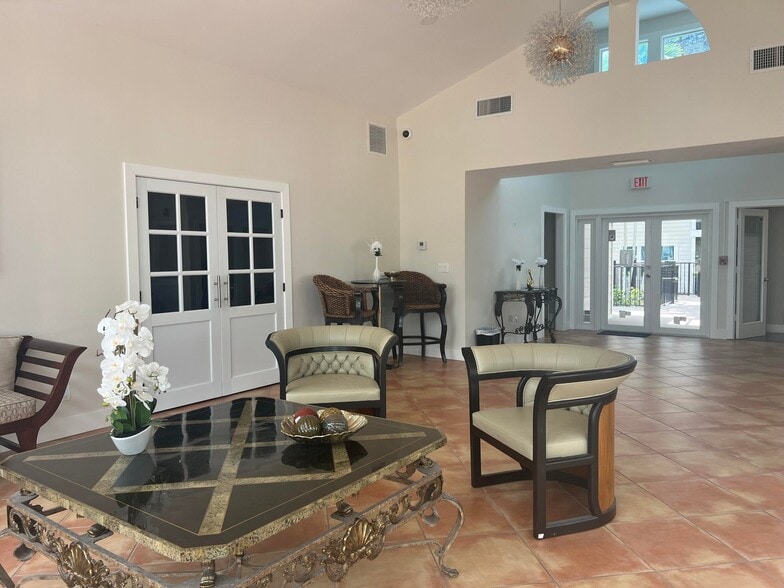 Building Photo - 2315 N Congress Ave