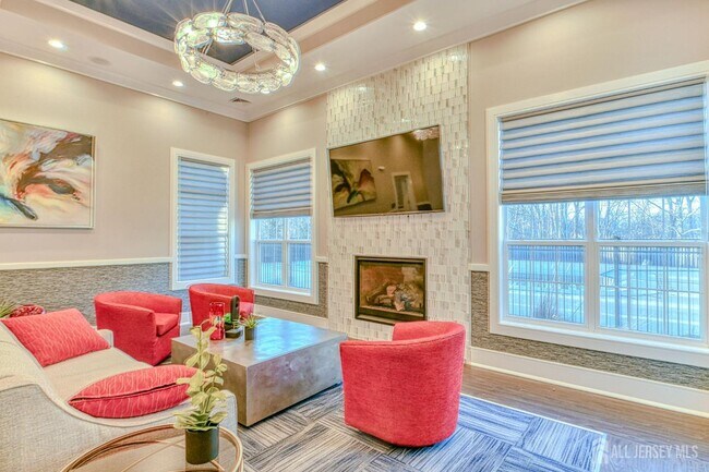 Building Photo - 1529 Paxton Ln