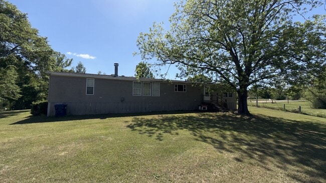 Building Photo - 198 County Rd 1165
