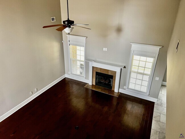 Building Photo - 609 Cannock Ct