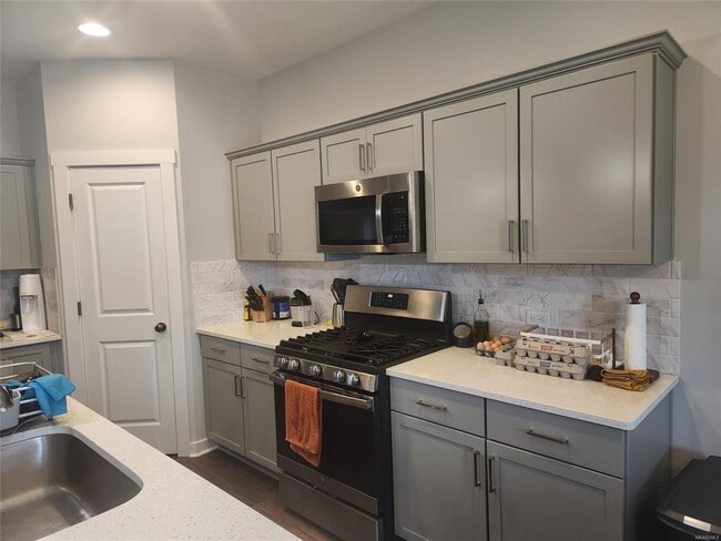 Building Photo - 1007 Old Quarters Rd