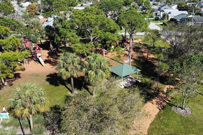 Building Photo - 6171 Heather St