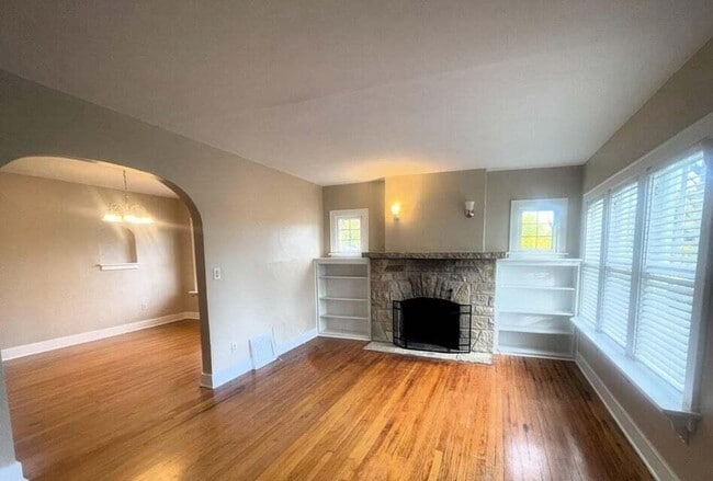 Building Photo - W5302 WI-67