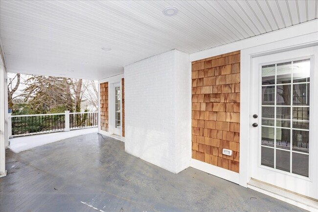 Building Photo - 37 Wolcott Rd