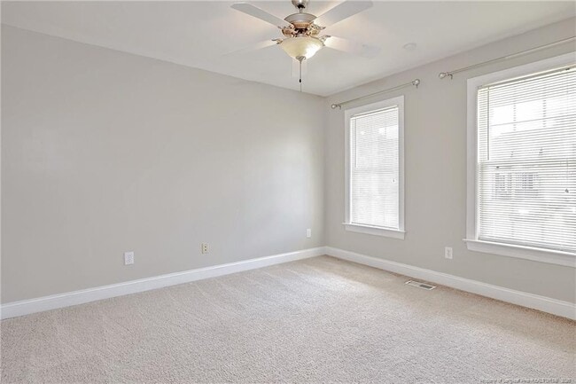 Building Photo - 5806 Rainsford Dr