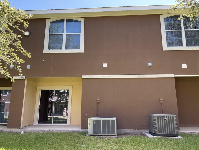 Building Photo - 2619 San Isidro Pkwy