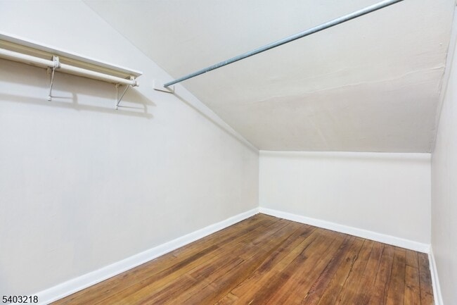 Building Photo - 26 Van Ness Terrace