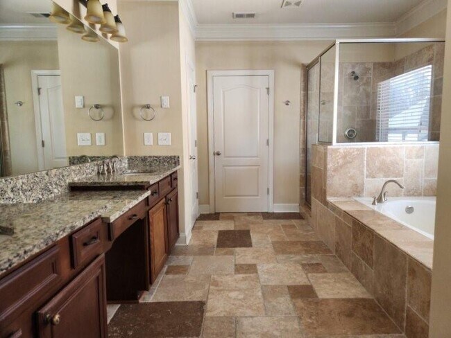 Building Photo - 3542 Waters Run Dr