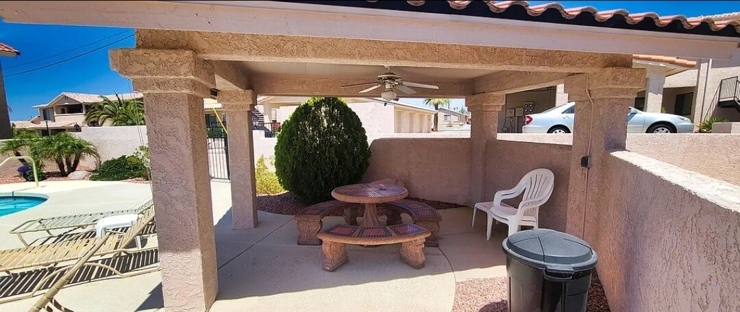 Pool - 2095 Mesquite Ave