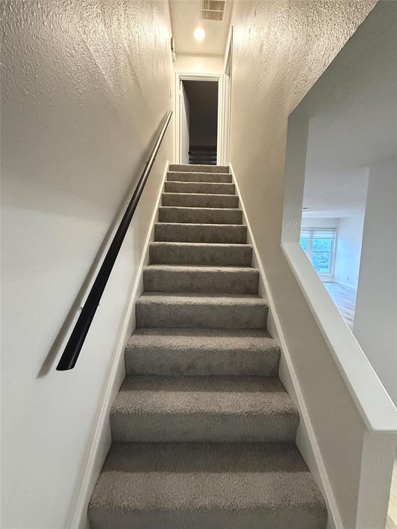 Building Photo - 6806 Old Quarry Ln