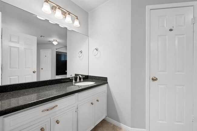 Building Photo - 3303 Sanderling Trail