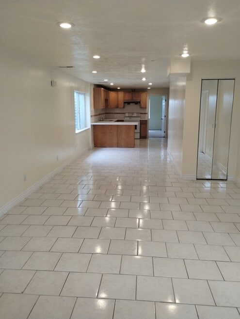 Building Photo - 3678 Lancashire Cir