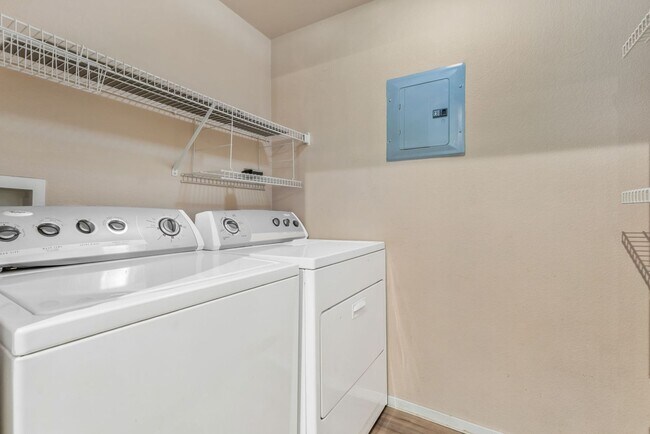Building Photo - 7139 S Durango Dr