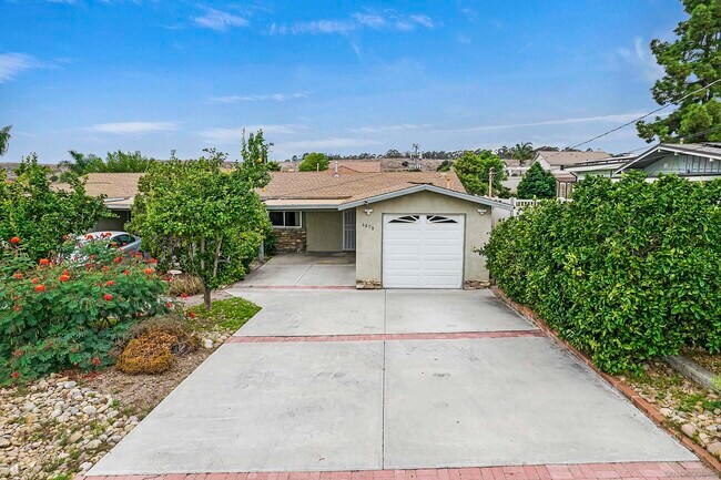 Building Photo - 6478 MacArthur