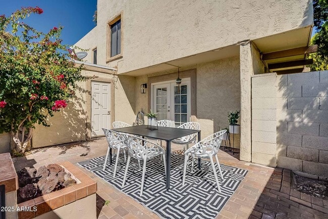 Building Photo - 7906 E Keim Dr