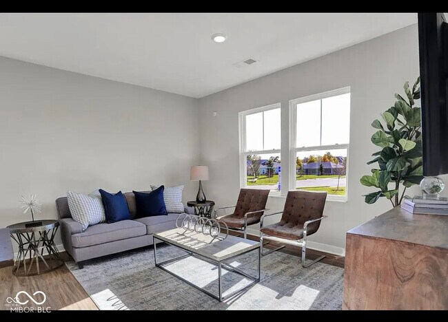 Building Photo - 15243 Farrington Rd