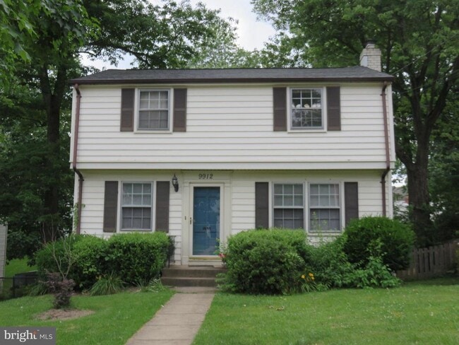 Building Photo - 9912 Dickens Ave