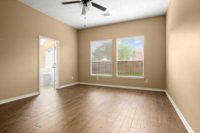 Building Photo - 19830 Broadhead Manor Dr