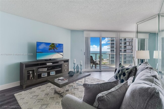 Building Photo - 16445 Collins Ave