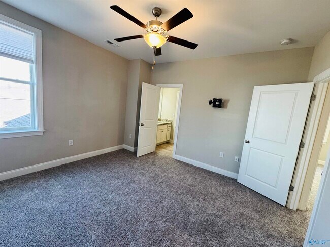 Building Photo - 109 Bienville St