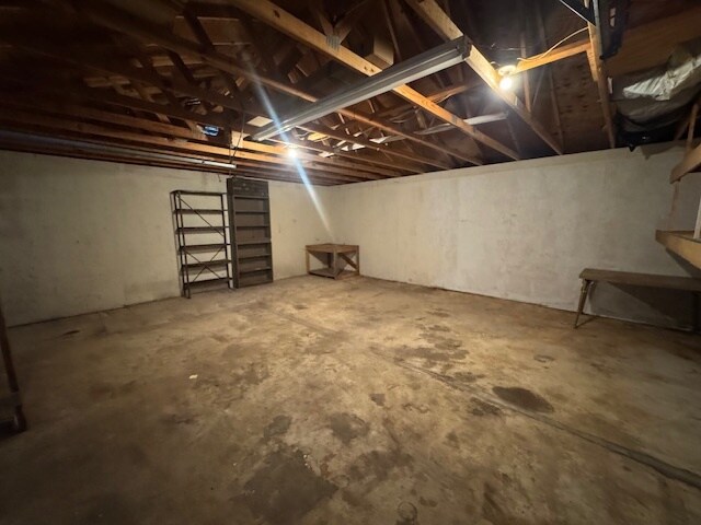 Building Photo - 3351 Pembroke Rd