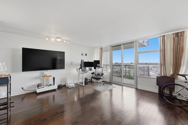 Building Photo - 6050 JFK Blvd E