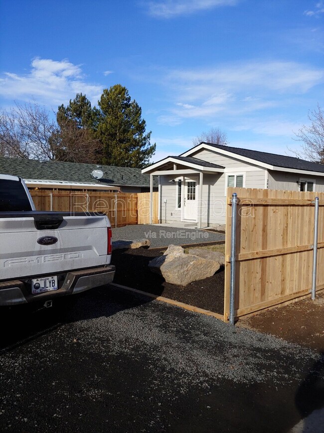 Building Photo - 2044 NW 11th St